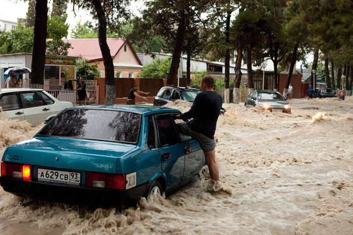 Жара и пожары, наводнения и разрушения в России и мире — все новости