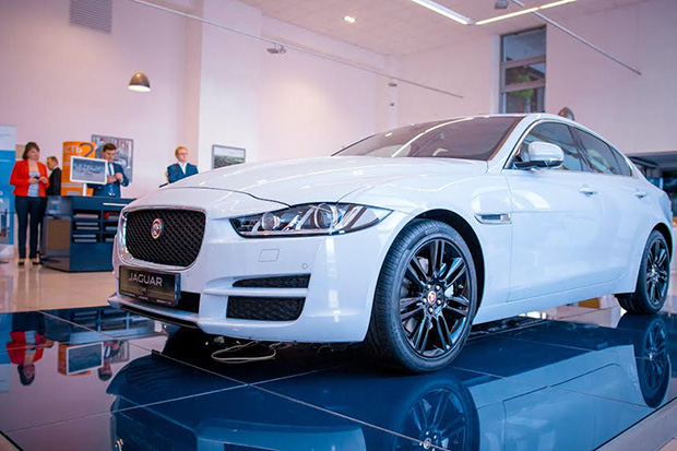 jaguar xe В МУРМАНСКЕ, М-МОТОРС